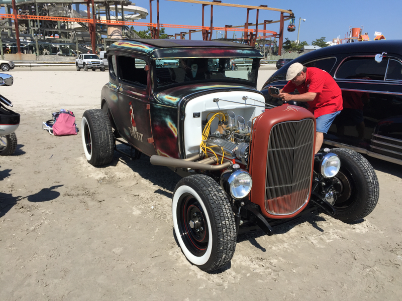 Illustration for article titled So while some oppos will be sad that Blacktop Nationals was a bust, Customs on the Beach was the exact opposite of that.